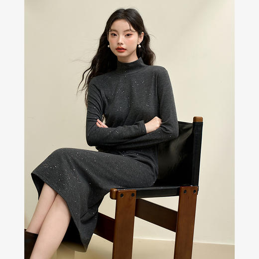 慵懒气质高级感亮片长袖连衣裙女秋季半高领针织直筒裙V4242913 商品图4