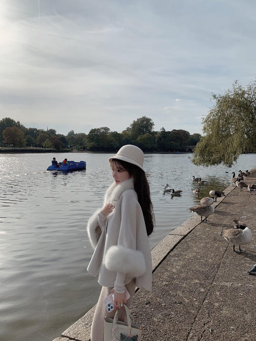 金蘑菇菇 伦敦甜心/娇贵少女氛围 狐狸毛毛领外套 商品图8