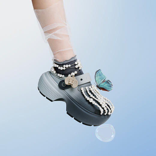 lost in echo X Crocs联名系列24冬季新款珍珠暖棉洞洞鞋女 商品图2