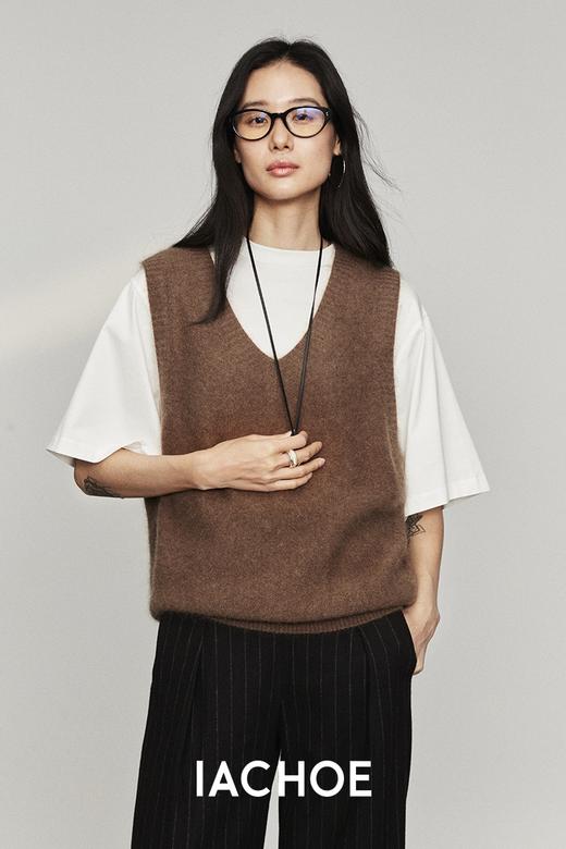 棉仓3561503005-秋装好搭配绵羊毛V领背心羊毛衫  卡布奇诺针织马甲背心 商品图4