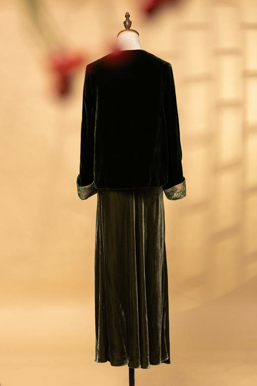 荷言HEYEN 卷帘翠 真丝丝绒对襟外套织金蜀锦拼袖高级系列 商品图7