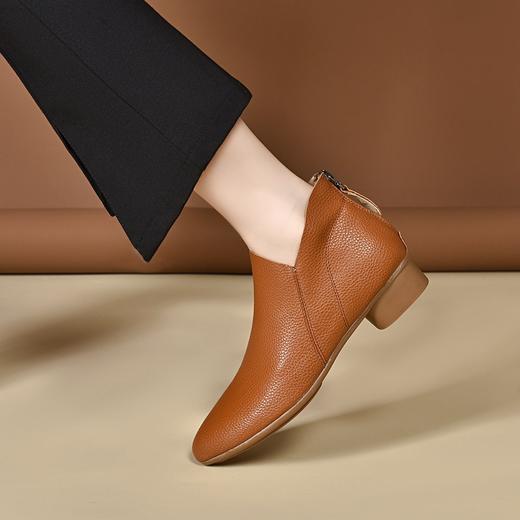 雀说  真皮头层牛皮尖头短靴女中跟皮靴YJ7016 商品图1