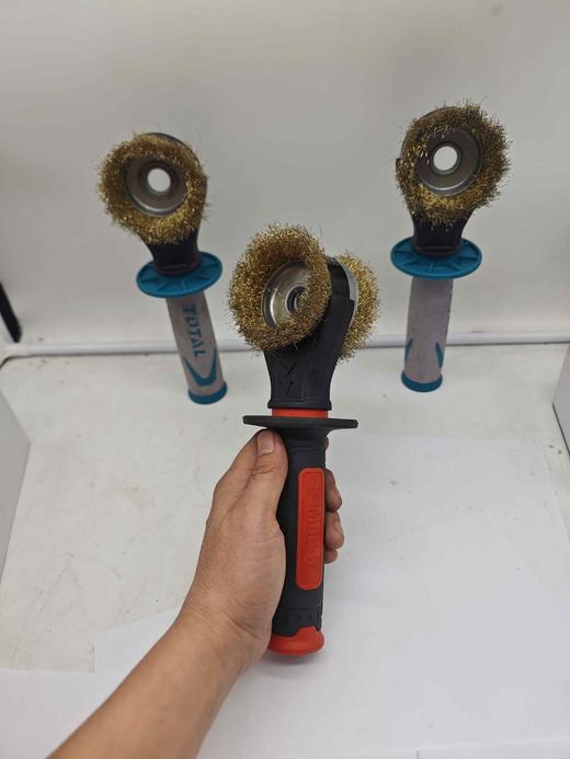【货号07362】两轮加厚手柄钢丝轮除锈轮打磨机手动除锈抛光打磨清洁工具 商品图9