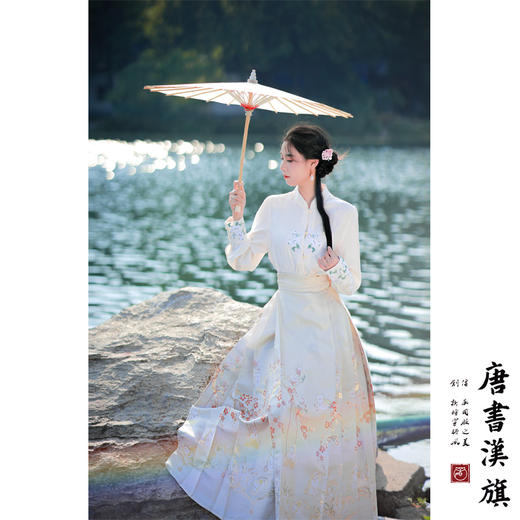 【狸奴戏春】织金妆花工艺新中式国风马面裙招财小猫套装 商品图2