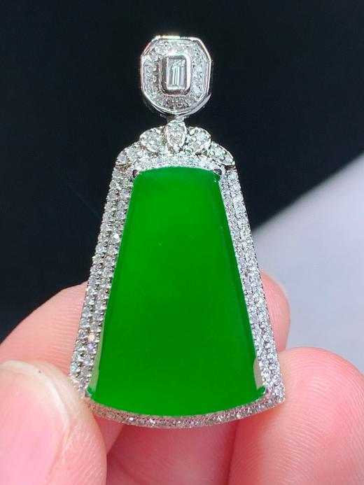 18K金冰辣绿无事牌 商品图1