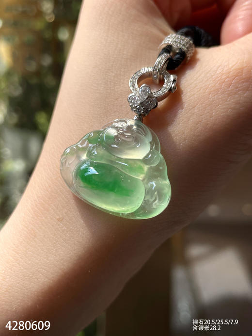 4280609，佛公吊坠。具体价格微信咨询 商品图0