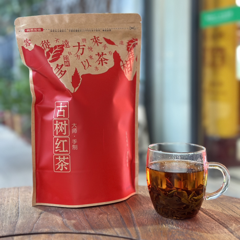 红茶｜百岁红·古树红茶·云南野生古树晒红，花香馥郁高扬，滋味鲜醇甜爽甜蜜，唇齿流香，回味隽永，余韵绵绵～自饮办公礼赠商务俱佳，规格150g*1包