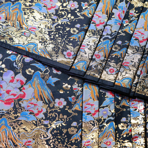 【蝶恋花·春坞】织金妆花精美工艺国风马面裙花山套装 商品图6