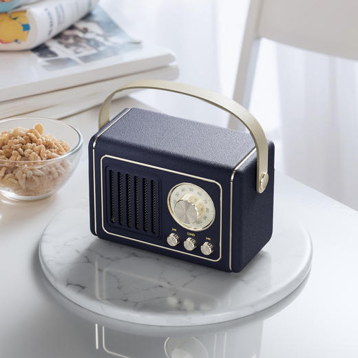 【净听复古派，静享好时光】新款创意复古蓝牙音箱 迷你便携式U盘 TF卡带FM蓝牙小音响-QB 商品图8