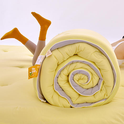 比裸睡‮舒还‬服！【A类玉米糯糯奶盖被】保暖度媲美鹅绒！柔软丝滑又轻盈，躺下瞬间陷入奶油云朵中💕 商品图2