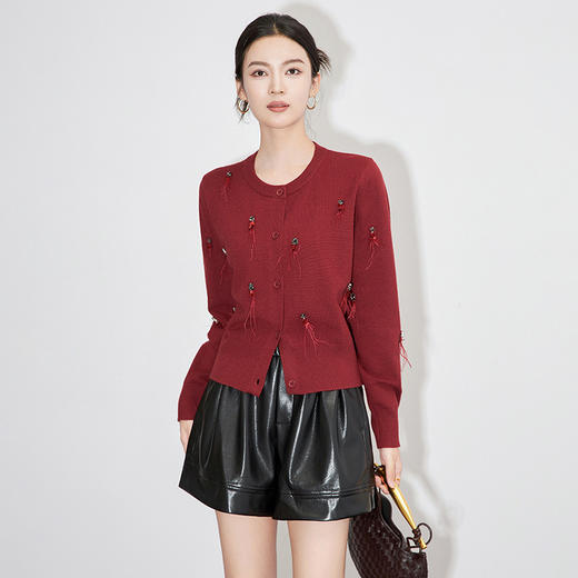 【高货wl】全新升级【铂金会员220/天猫289/差价69】(33706) 洛诗琳重工设计感手工钉珠亮片针织开衫外套法式短款毛衣 商品图0