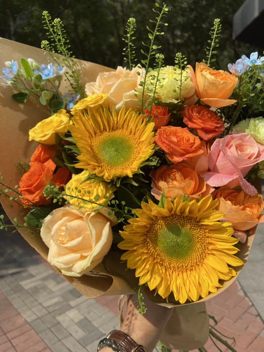 【秋日花园】浪漫香槟色系精美瓶插花，新鲜精选花材 商品图0