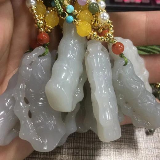 玉美人菲菲~32417和田玉竹节吊坠-多样性发一 商品图0