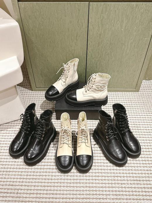 香奈儿24早秋英伦风系带圆头拼色粗跟短靴马丁靴（HC） 商品图0