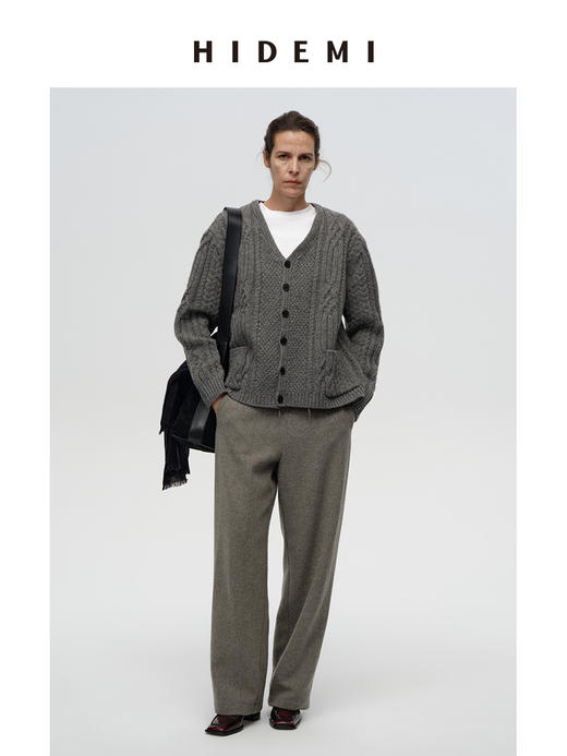 HIDEMI进口澳洲美利奴羊毛粗针绞花设计感加厚款廓形v领纽扣开衫毛衣外套 黑色|烟灰色 商品图7