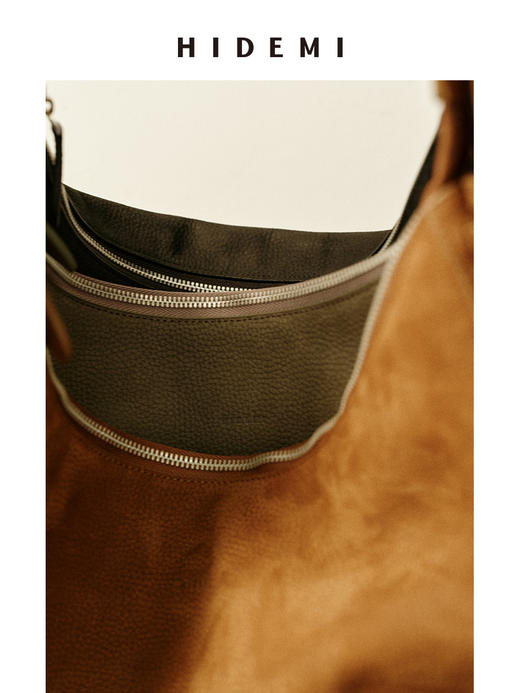 HIDEMI 【辛芷蕾同款】进口磨砂荔枝牛皮经典半月形可调节肩带式马蹄包 做旧黑/雾霾灰/卡其色 商品图5