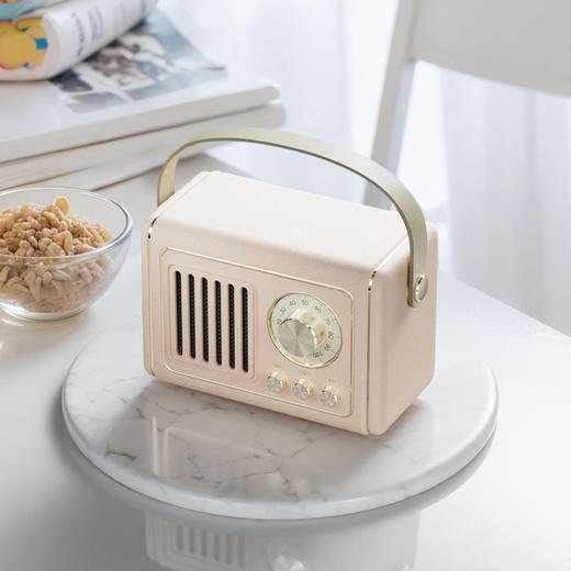 【净听复古派，静享好时光】新款创意复古蓝牙音箱 迷你便携式U盘 TF卡带FM蓝牙小音响-QB 商品图5