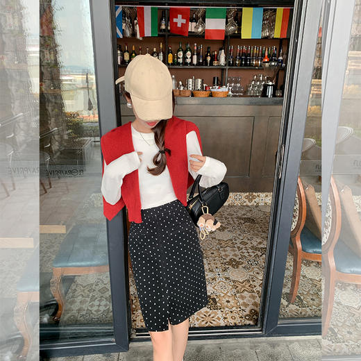 <曾小咸推荐>【复古红色套装毛织开衫半身裙 商品图3