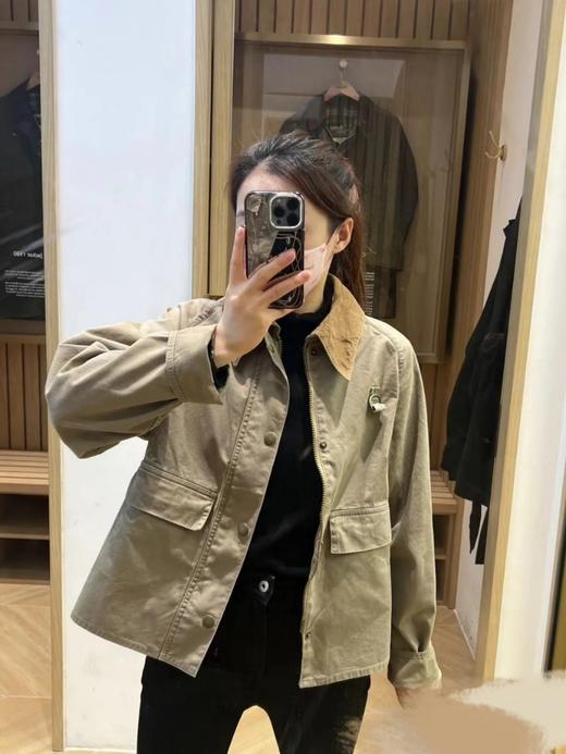 点此购买 Barbour sl spey春秋季男女款无蜡夹克巴伯尔短款风衣外套 ss 298802 商品图6