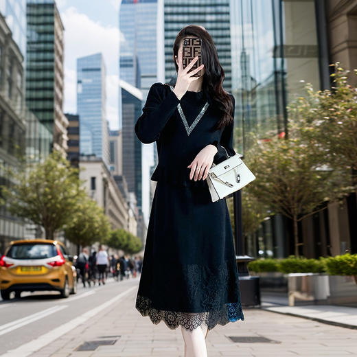 奢姿2024年秋季新款大码女装气质圆领套装胖妹妹烫钻设计两件套9831966780 商品图3