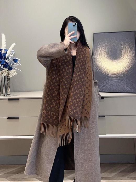 驴家*Monogram老花双面流苏围巾披肩（AN） 商品图1