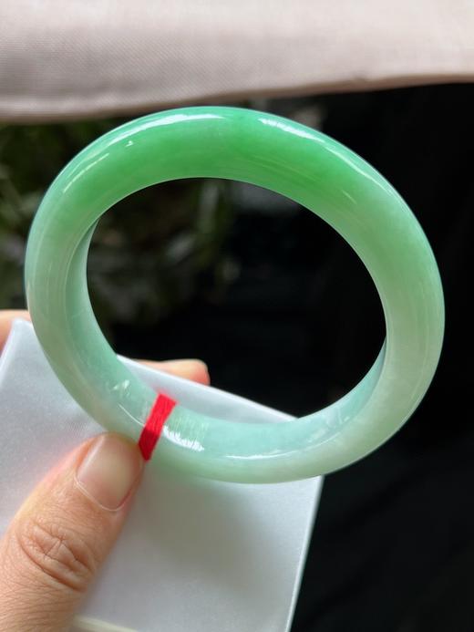 60圈口翡翠手镯 商品图3