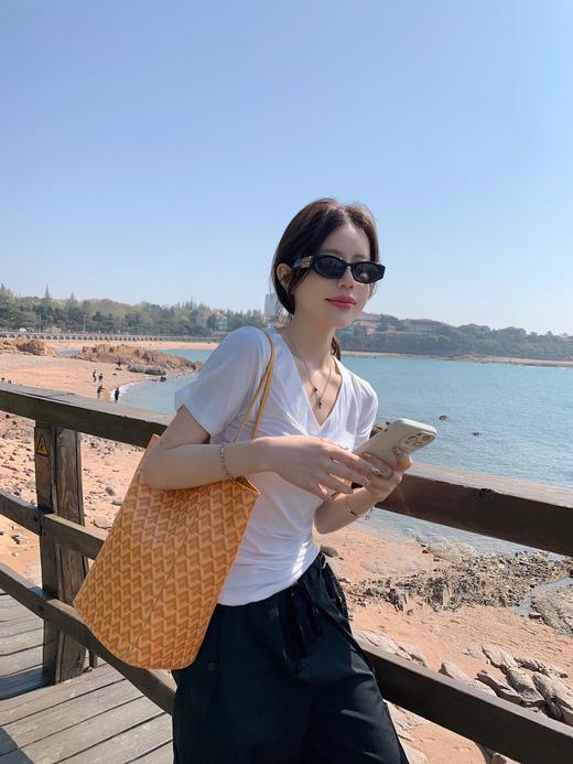 EMO·秋季狗牙大水桶包6色可选 大容量单肩手提通勤质感托特包 商品图5