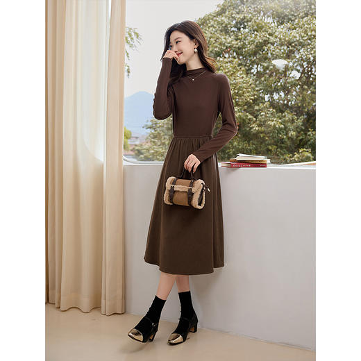 【专属特价】熙世界法式半高领针织连衣裙女2023年秋冬新款磨绒打底内搭长裙子 商品图4