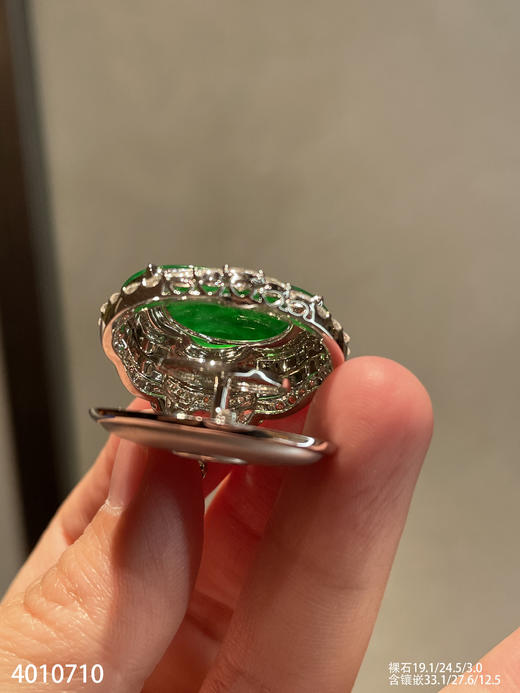 老坑玻璃种艳绿佛公吊坠【4010710】具体价格微信咨询 商品图7