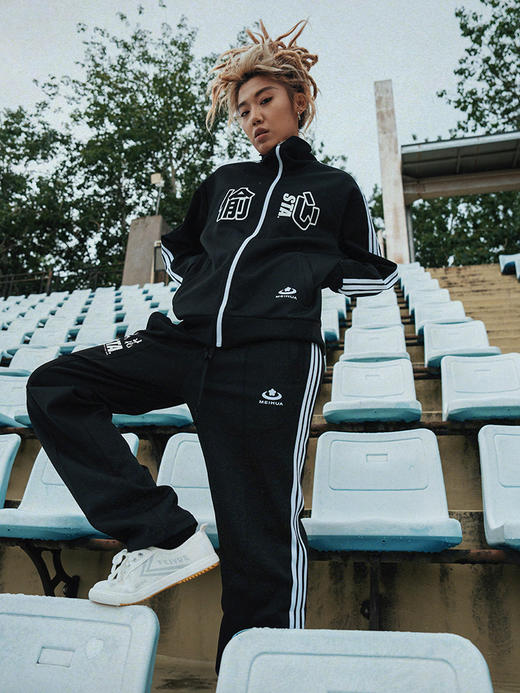 STAxMEIHUA梅花联名复古运动套装:偷心集团 商品图0