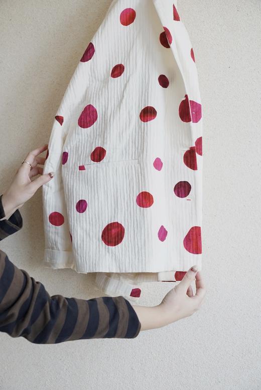 （5折）apuntob 大红点覆盆子茄红波点外套 商品图4