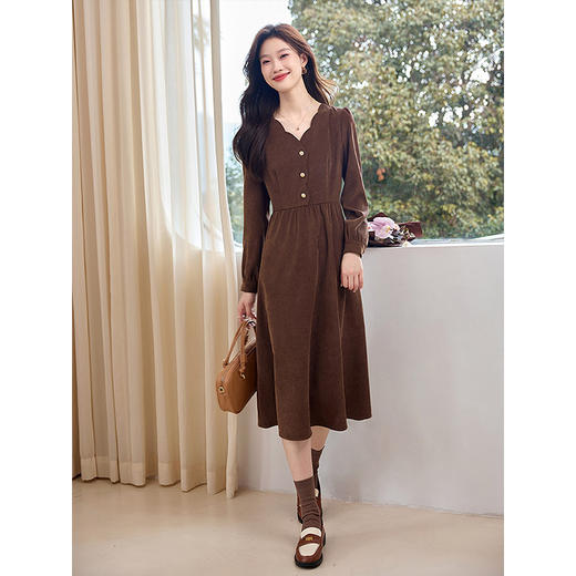 【专属特价】熙世界美拉德风复古棕色V领连衣裙长袖a字中长裙子女2025秋冬新款 商品图4