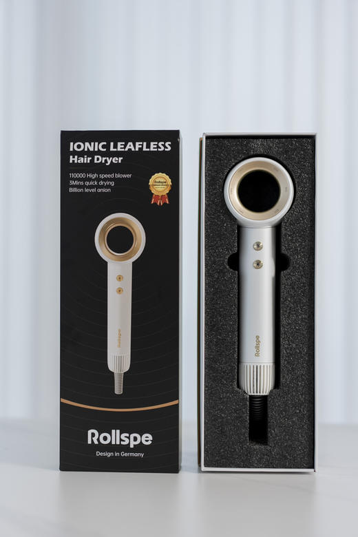 【德国🇩🇪ROLLSPE锐溪负离子吹风机】 🏆沙龙贵妇级吹发体验，戴sen超替，美人密码！  ✅德国设计奖无叶中空设计，颜值满分  ✅11万转超高速马达，5分钟速干 商品图3