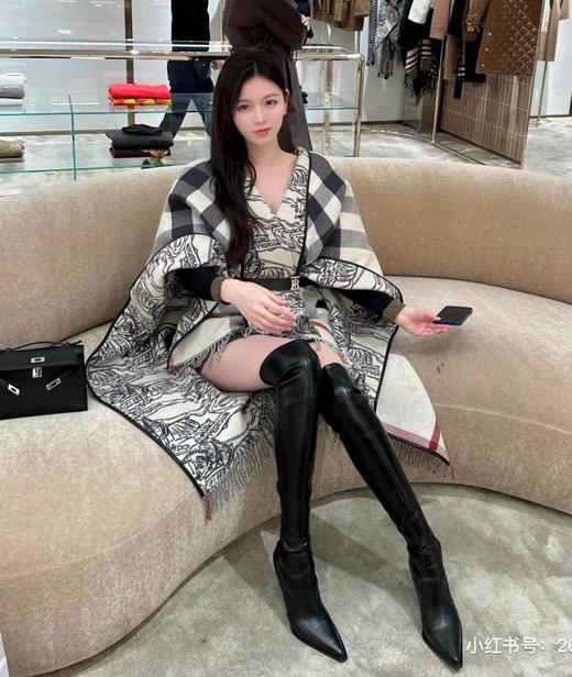 巴宝莉*骑士战马双面提花斗篷全智贤同款（AN） 商品图2