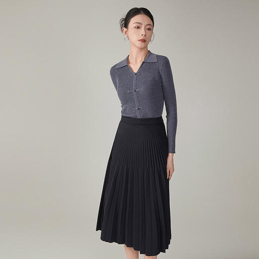 【hrf】全新升级【铂金会员247/天猫339/差价92】(14920) 洛诗琳秋季新款翻领简约新中式羊毛打底衫复古针织上衣 商品图1