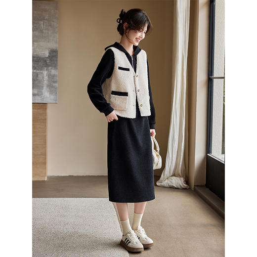 【年货节】熙世界皮毛一体仿羊羔毛马甲外套女2025秋冬坎肩背心马夹无袖上衣 商品图4