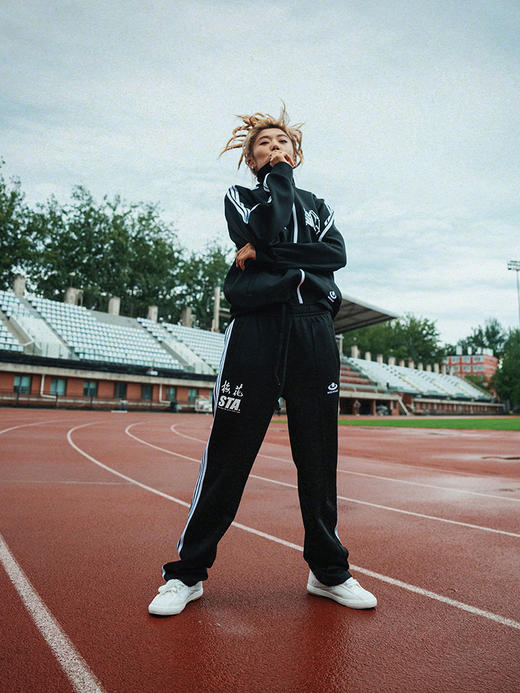 STAxMEIHUA梅花联名复古运动套装:偷心集团 商品图8