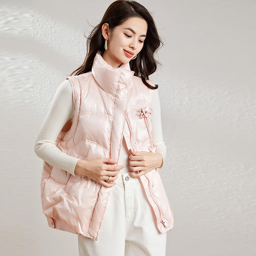 【kbnq】全新升级【铂金会员514/天猫699/差价185】(02639) 洛诗琳秋冬设计感轻薄女士保暖白鸭绒宽松显瘦羽绒马甲 商品图0