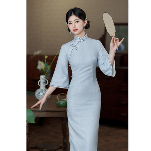 SYK35630纯色改良新中式长款倒大袖旗袍2024秋季新款年轻少女日常可穿旗袍 商品图3