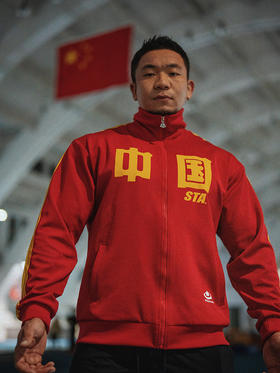 STAxMEIHUA梅花联名复古运动外套:中国红限定