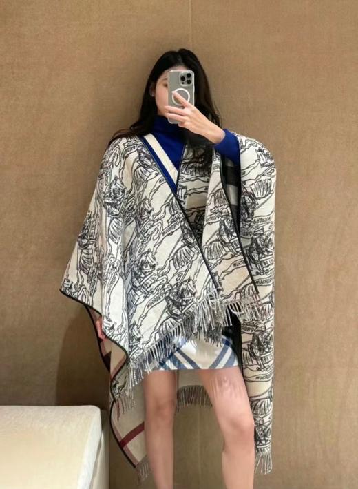 巴宝莉*骑士战马双面提花斗篷全智贤同款（AN） 商品图4