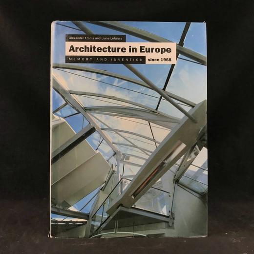 1968年以来的欧洲建筑 563幅插图（201幅彩色） 精装大16开 商品图0