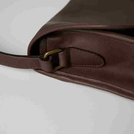 ROMI STUDIO“*复古”头层牛皮做旧翻盖斜跨单肩马鞍包 444LS031 商品图3