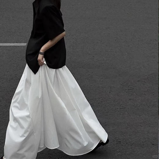 【顺丰包邮】53748 洛诗琳新款时尚赫本风高腰显瘦白色碎褶半身裙女619 商品图3