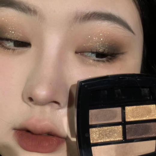 人间富贵花 在途准现货 香奈儿绝美眼影盘 商品图1