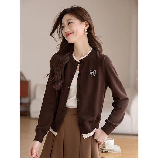 【1件75折】熙世界法式撞色针织开衫女秋冬2025年新款蝴蝶结刺绣减龄打底毛衣 商品图2