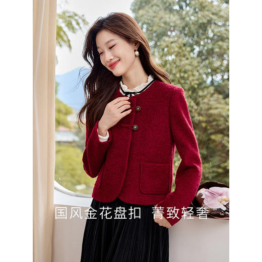 【年终特卖】熙世界安可拉红色绵羊毛外套女短款小香风圈圈呢大衣2025冬季新款 商品图2