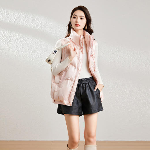 【kbnq】全新升级【铂金会员514/天猫699/差价185】(02639) 洛诗琳秋冬设计感轻薄女士保暖白鸭绒宽松显瘦羽绒马甲 商品图1