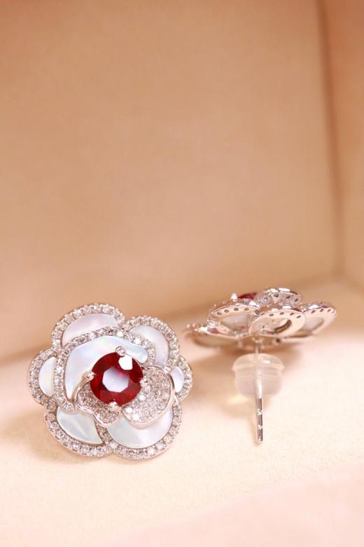 18K无烧红宝石耳钉鸽血红 1.6ct 商品图5