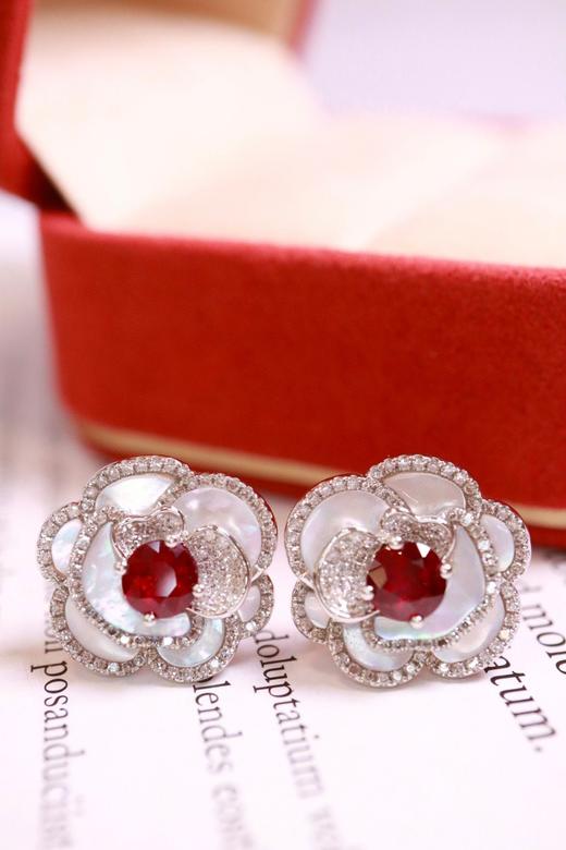 18K无烧红宝石耳钉鸽血红 1.6ct 商品图0